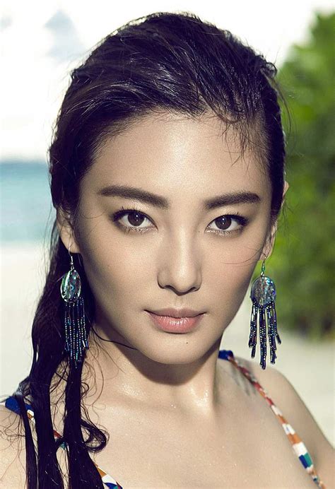 Top 20 Most Popular and Beautiful Chinese Actresses (with Pics).